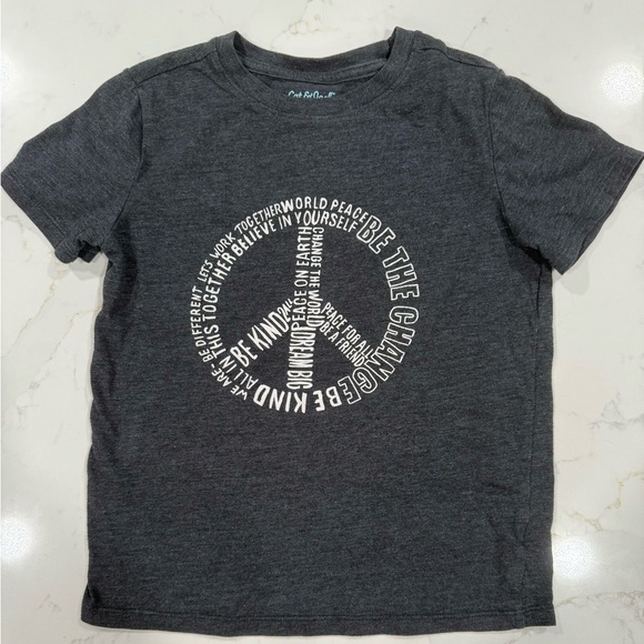 Lot of 5 boys Size 6 Tee Shirts - Star Wars, Peace, Transformers - Picture 3 of 7